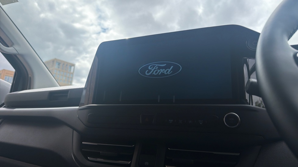 Ford Transit Custom E-340 L2 Electric Rwd 100kW 65kWh H1 Van Limited Auto - Image 15