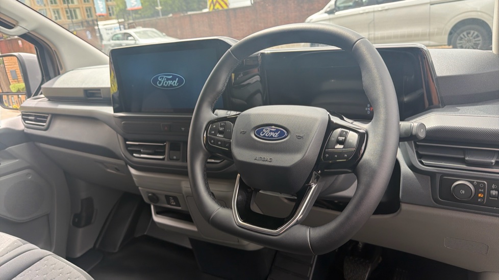 Ford Transit Custom E-340 L2 Electric Rwd 100kW 65kWh H1 Van Limited Auto - Image 16