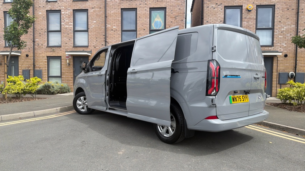 Ford Transit Custom E-340 L2 Electric Rwd 100kW 65kWh H1 Van Limited Auto - Image 34