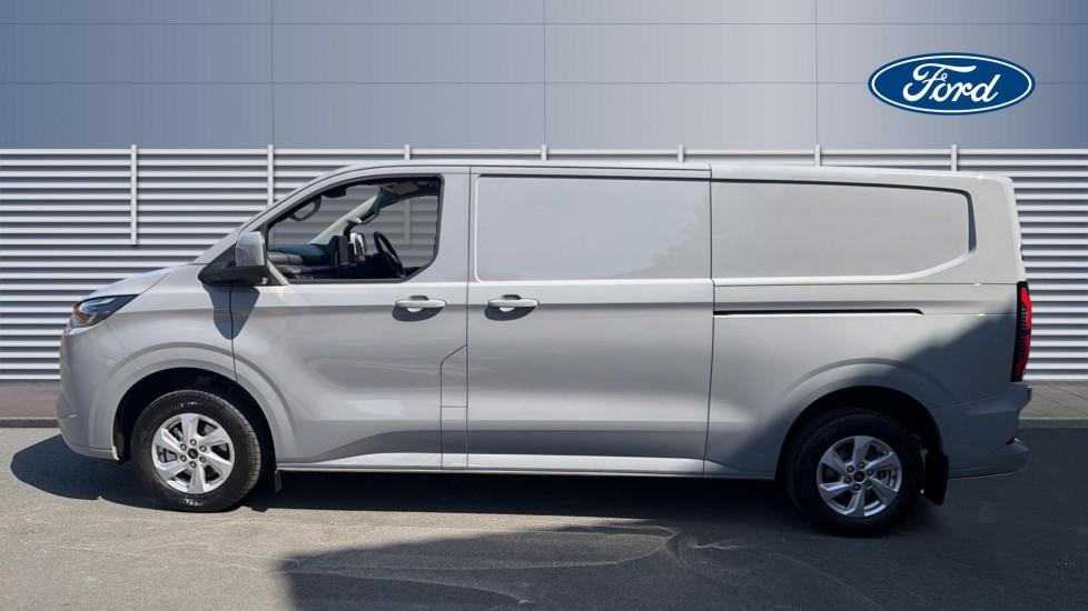 Ford Transit Custom E-340 L2 Electric Rwd 100kW 65kWh H1 Van Limited Auto - Image 4