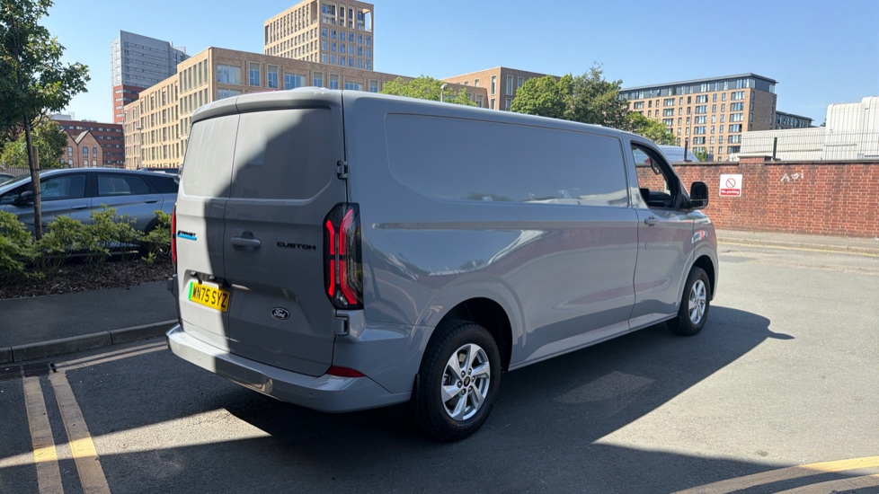 Ford Transit Custom E-340 L2 Electric Rwd 100kW 65kWh H1 Van Limited Auto - Image 10