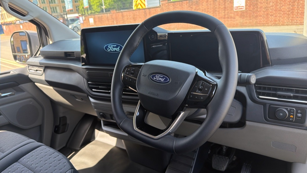 Ford Transit Custom E-340 L2 Electric Rwd 100kW 65kWh H1 Van Limited Auto - Image 16