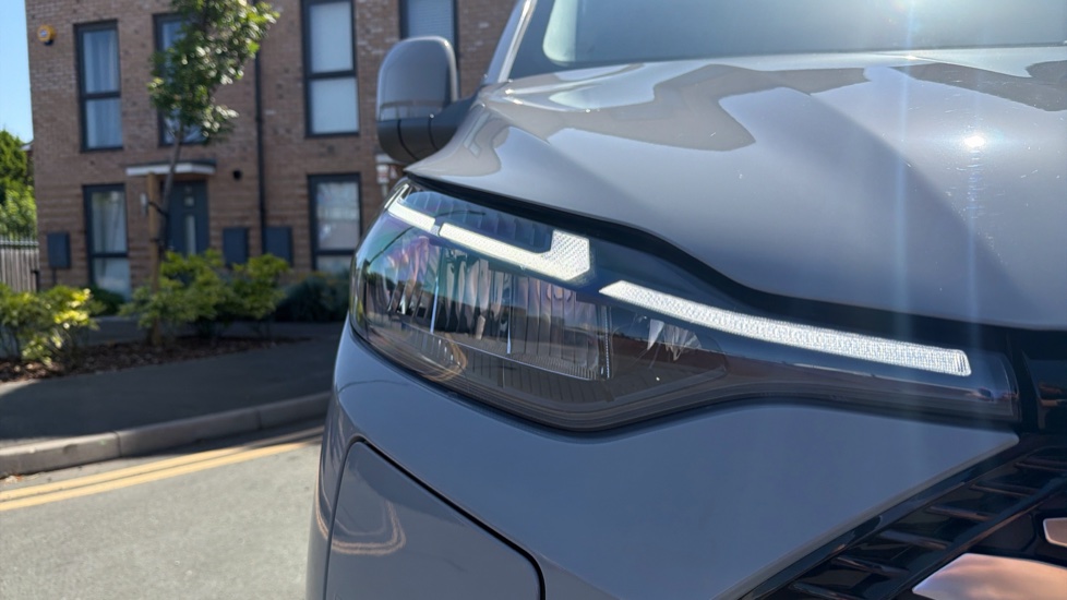 Ford Transit Custom E-340 L2 Electric Rwd 100kW 65kWh H1 Van Limited Auto - Image 32