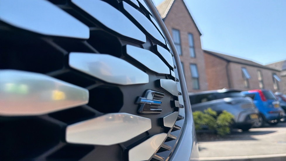 Ford Transit Custom E-340 L2 Electric Rwd 100kW 65kWh H1 Van Limited Auto - Image 35