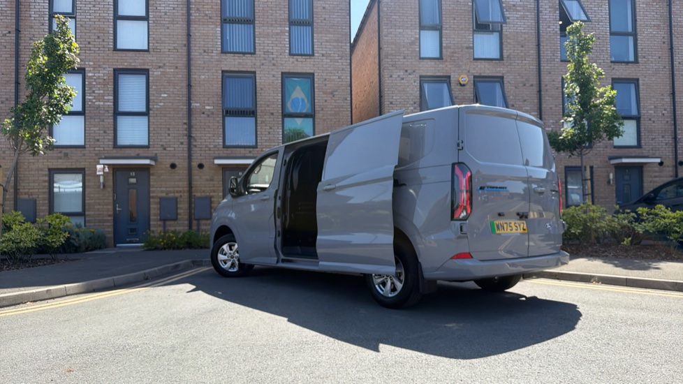 Ford Transit Custom E-340 L2 Electric Rwd 100kW 65kWh H1 Van Limited Auto - Image 38