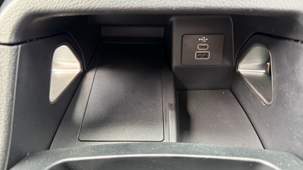 Ford Ranger Diesel Pick Up Double Cab Wildtrak 2.0 EcoBlue 205 Auto - Image 27