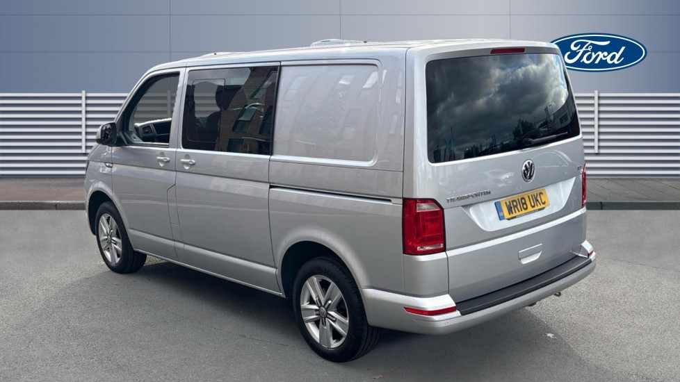 Volkswagen Transporter T32 Swb Diesel 2.0 TDI BMT 150 Highline Kombi Van DSG - Image 2