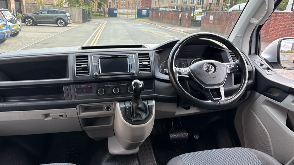 Volkswagen Transporter T32 Swb Diesel 2.0 TDI BMT 150 Highline Kombi Van DSG - Image 18