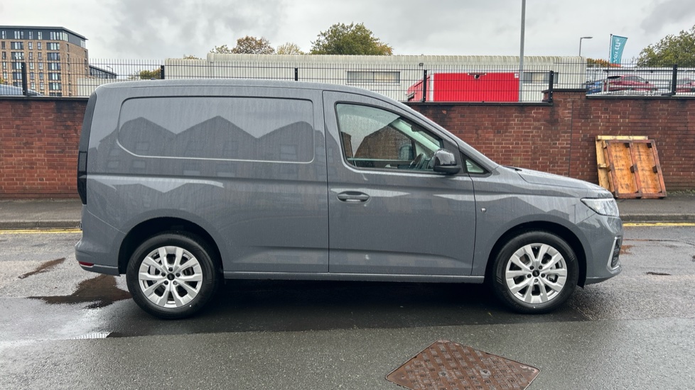 Ford Transit Connect 230 L1 Diesel 2.0 EcoBlue 122ps Limited Van Auto - Image 9