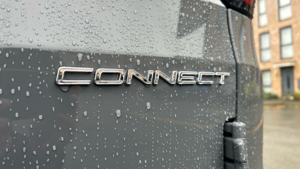 Ford Transit Connect 230 L1 Diesel 2.0 EcoBlue 122ps Limited Van Auto - Image 34