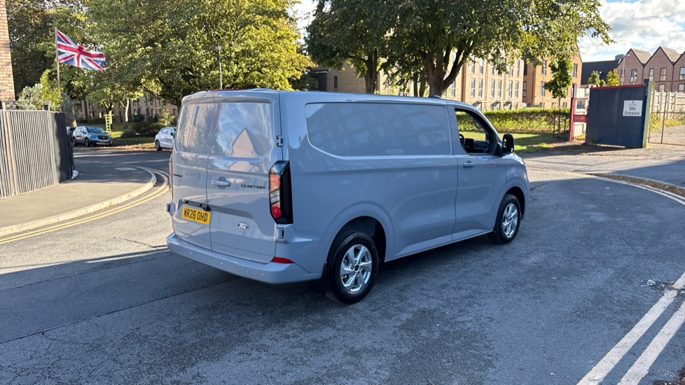 Ford Transit Custom 320 L1 Diesel Fwd 2.0 EcoBlue 136ps H1 Van Limited Auto - Image 10