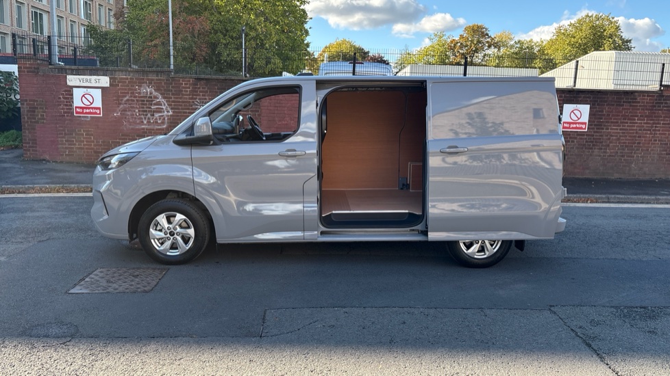 Ford Transit Custom 320 L1 Diesel Fwd 2.0 EcoBlue 136ps H1 Van Limited Auto - Image 33