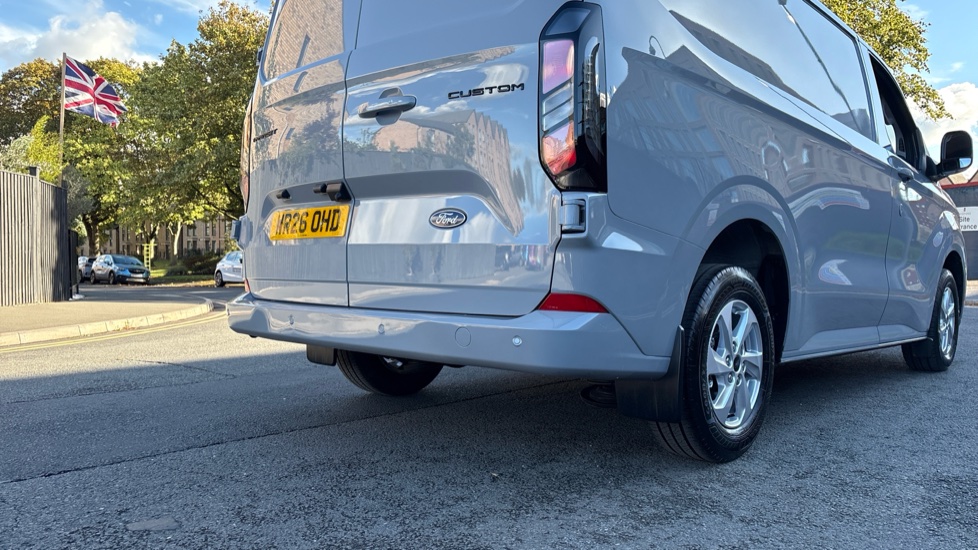 Ford Transit Custom 320 L1 Diesel Fwd 2.0 EcoBlue 136ps H1 Van Limited Auto - Image 35