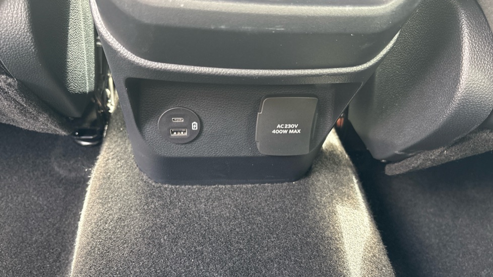 Ford Ranger Diesel Pick Up D/Cab Platinum 3.0 EcoBlue V6 240 Auto - Image 36