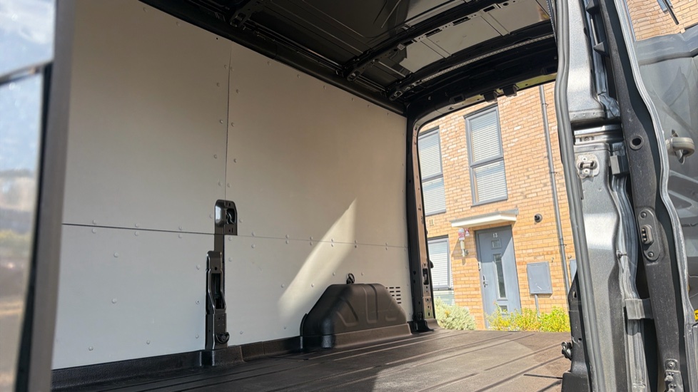 Ford Transit 350 L3 Diesel Fwd 2.0 EcoBlue 165ps H2 Limited Van Auto [Nav] - Image 37