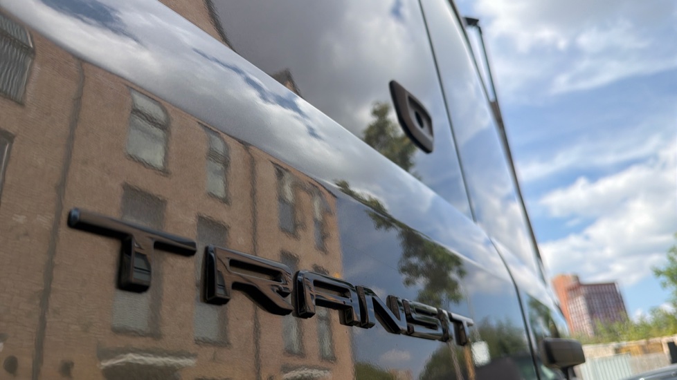 Ford Transit 350 L3 Diesel Fwd 2.0 EcoBlue 165ps H2 Limited Van Auto [Nav] - Image 38