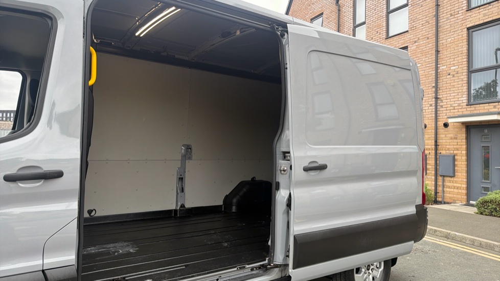 Ford Transit 350 L3 Diesel Fwd 2.0 EcoBlue 165ps H2 Limited Van Auto [Nav] - Image 5