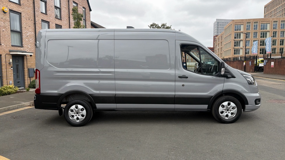 Ford Transit 350 L3 Diesel Fwd 2.0 EcoBlue 165ps H2 Limited Van Auto [Nav] - Image 9
