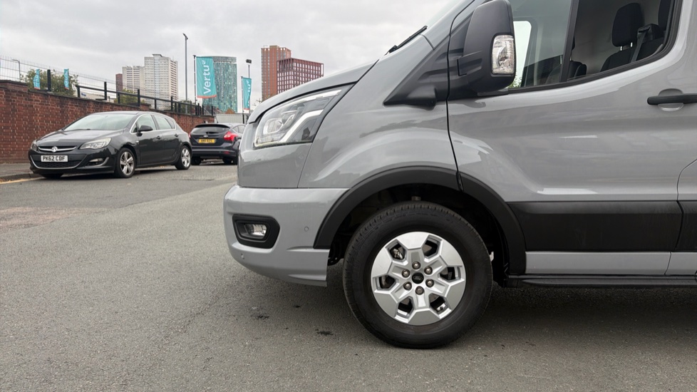 Ford Transit 350 L3 Diesel Fwd 2.0 EcoBlue 165ps H2 Limited Van Auto [Nav] - Image 17