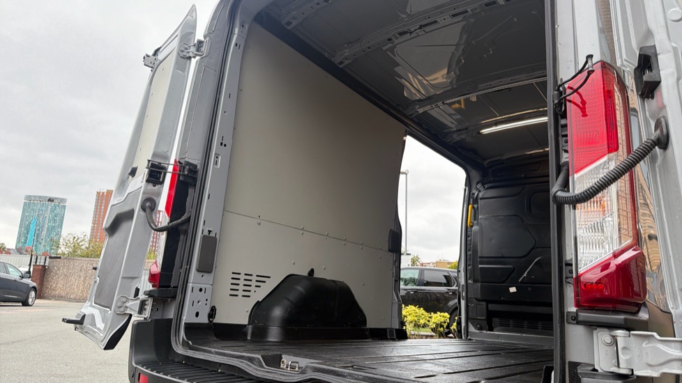Ford Transit 350 L3 Diesel Fwd 2.0 EcoBlue 165ps H2 Limited Van Auto [Nav] - Image 34