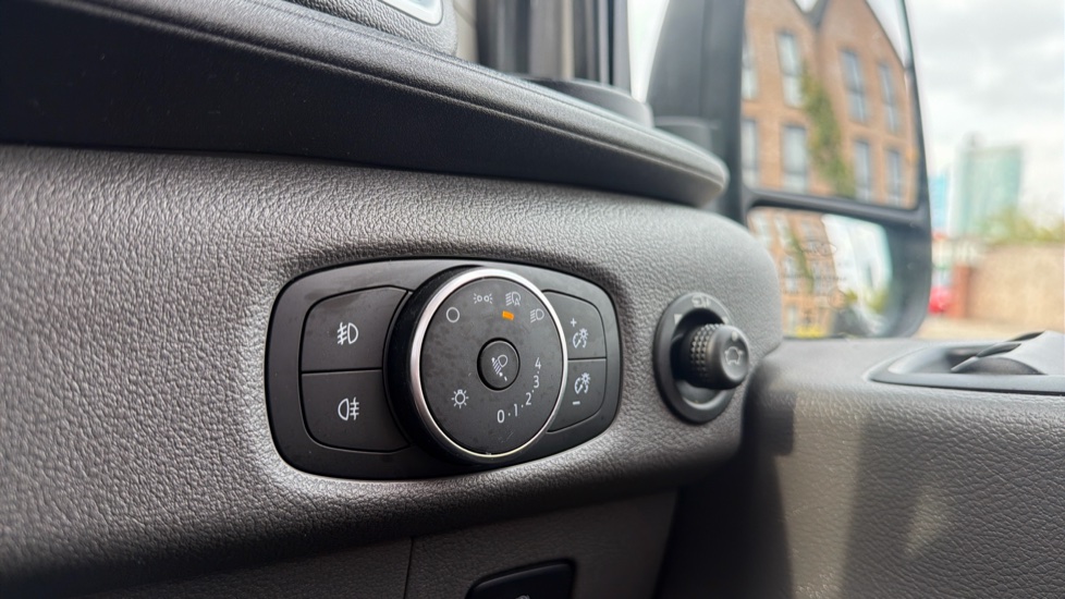 Ford Transit 350 L3 Diesel Fwd 2.0 EcoBlue 165ps H2 Limited Van Auto [Nav] - Image 23