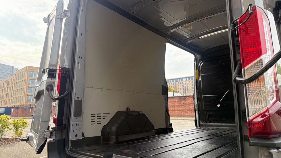 Ford Transit 350 L3 Diesel Fwd 2.0 EcoBlue 165ps H2 Limited Van Auto [Nav] - Image 35