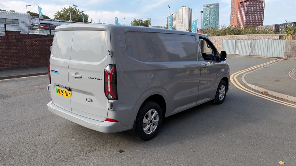 Ford Transit Custom E-320 L1 Rwd 160kW 65kWh H1 Van Limited Auto - Image 10