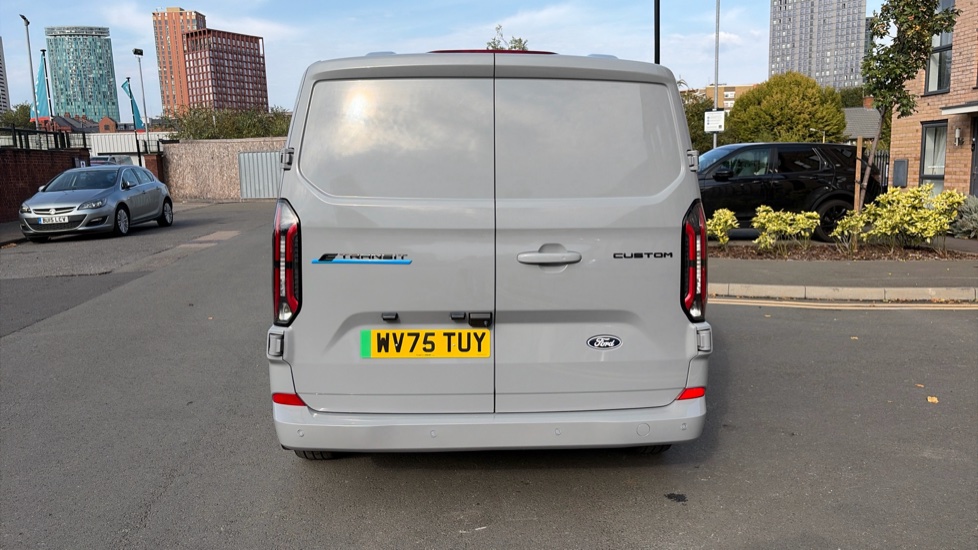 Ford Transit Custom E-320 L1 Rwd 160kW 65kWh H1 Van Limited Auto - Image 11
