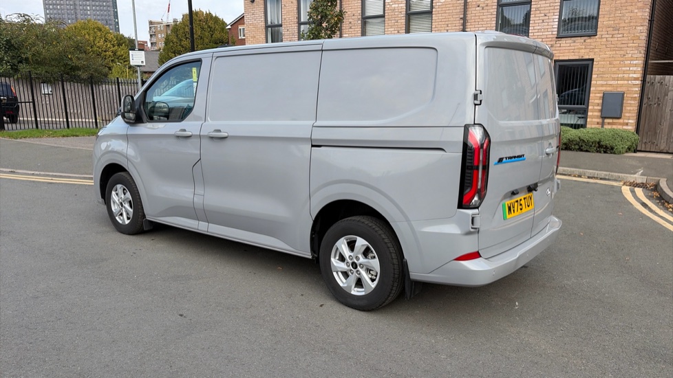 Ford Transit Custom E-320 L1 Rwd 160kW 65kWh H1 Van Limited Auto - Image 28