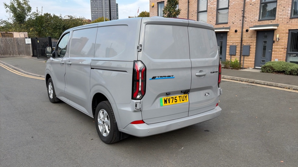 Ford Transit Custom E-320 L1 Rwd 160kW 65kWh H1 Van Limited Auto - Image 29