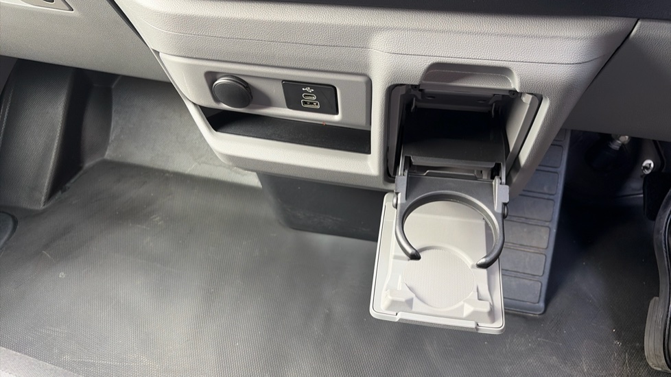 Ford Transit Custom E-320 L1 Rwd 160kW 65kWh H1 Van Limited Auto - Image 35