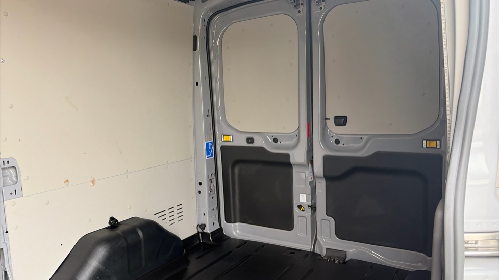 Ford Transit 350 L2 Diesel Fwd 2.0 EcoBlue 130ps H2 Limited Van Auto [8S] [Nav] - Image 14
