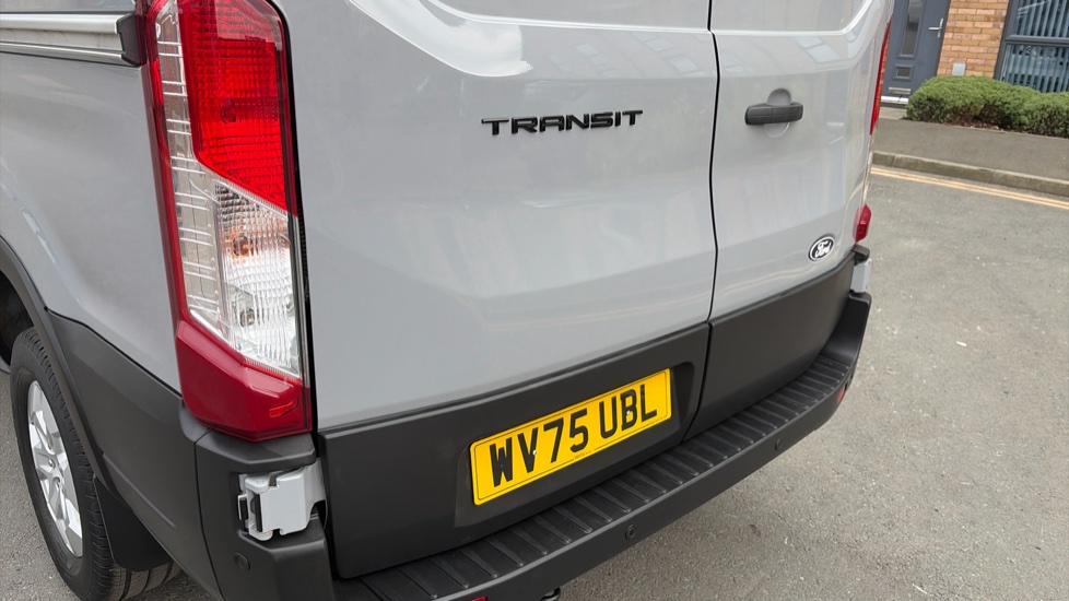 Ford Transit 350 L2 Diesel Fwd 2.0 EcoBlue 130ps H2 Limited Van Auto [8S] [Nav] - Image 35