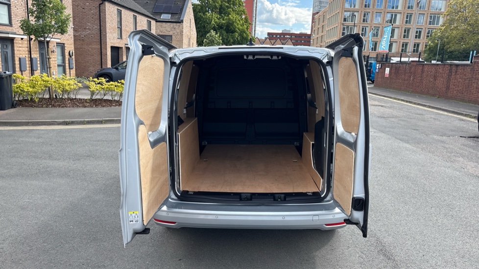 Ford Transit Connect 250 L2 Petrol 1.5 EcoBoost PHEV 150 Limited Van Auto - Image 3