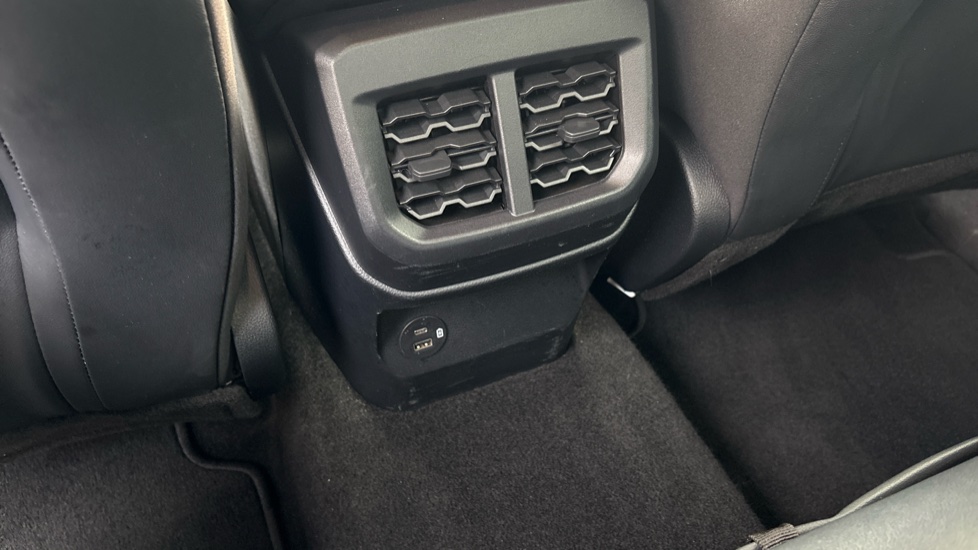 Ford Ranger Diesel Pick Up Double Cab Wildtrak 2.0 EcoBlue 205 Auto - Image 35