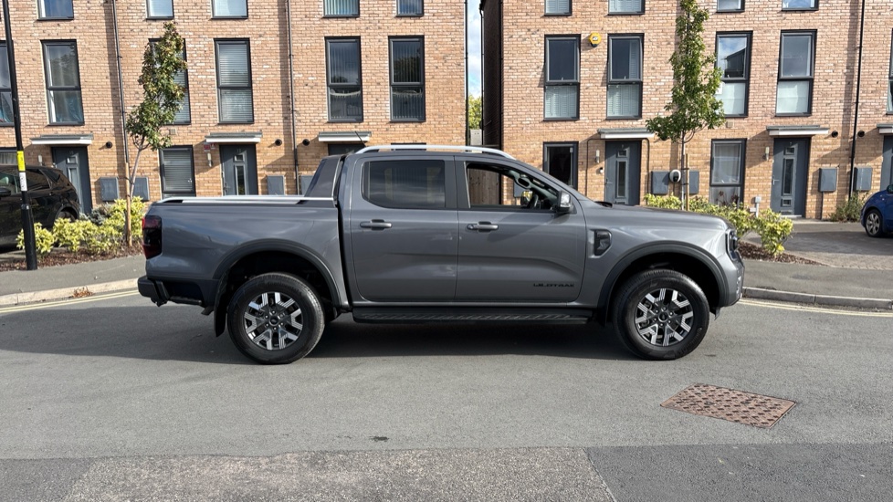 Ford Ranger Petrol Pick Up D/Cab Wildtrak 2.3 EcoBoost PHEV 281 Auto - Image 9