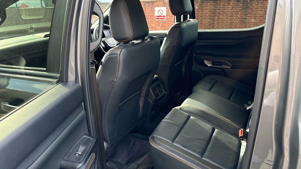 Ford Ranger Petrol Pick Up D/Cab Wildtrak 2.3 EcoBoost PHEV 281 Auto - Image 18