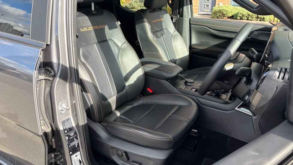 Ford Ranger Petrol Pick Up D/Cab Wildtrak 2.3 EcoBoost PHEV 281 Auto - Image 28