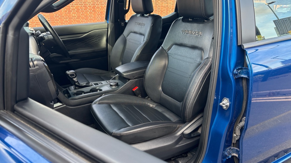 Ford Ranger Diesel Pick Up Double Cab Tremor 2.0 EcoBlue 205 Auto - Image 32
