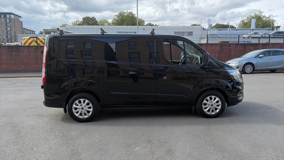 Ford Transit Custom 280 L1 Diesel Fwd 2.0 EcoBlue 130ps Low Roof Limited Van - Image 9