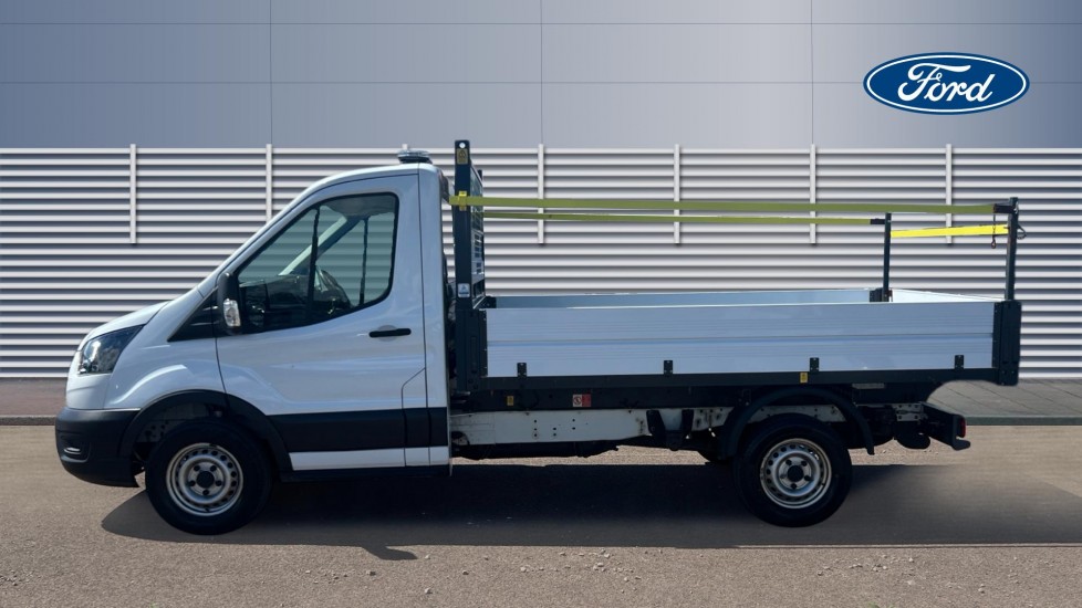 Ford Transit Chassis Cab Transit 350 L2 Diesel Rwd 2.0 EcoBlue 130ps Chassis Cab - Image 4