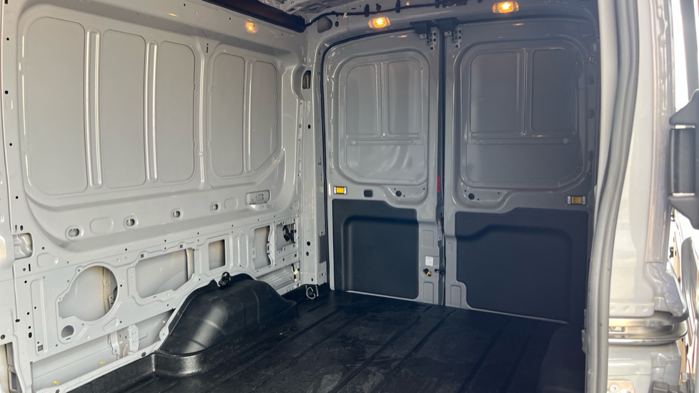 Ford Transit E-350 L3 Rwd 135kW 68kWh H2 Leader Van Auto - Image 14