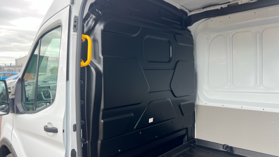 Ford Transit E-350 L3 Rwd 135kW 68kWh H2 Trend Van Auto - Image 18