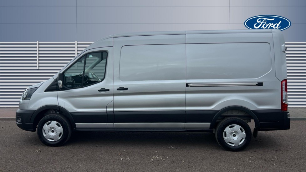 Ford Transit E-350 L3 Rwd 135kW 68kWh H2 Trend Van Auto - Image 4