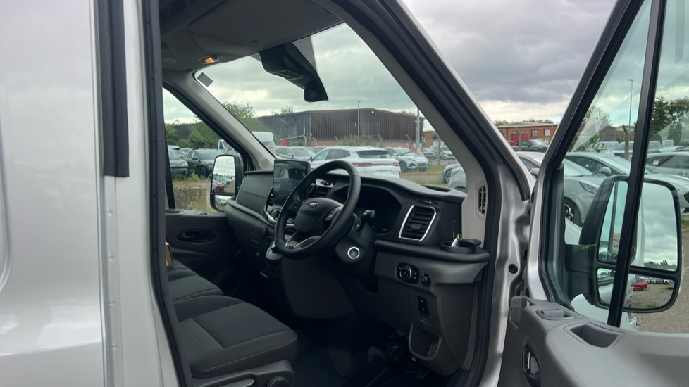 Ford Transit E-350 L3 Rwd 135kW 68kWh H2 Trend Van Auto - Image 6