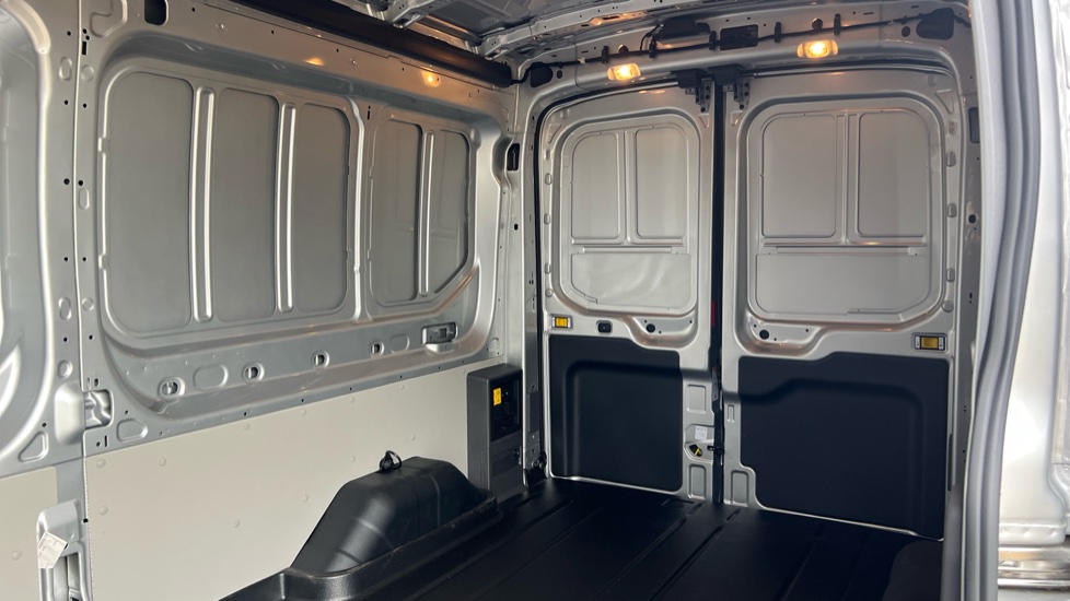 Ford Transit E-350 L3 Rwd 135kW 68kWh H2 Trend Van Auto - Image 14