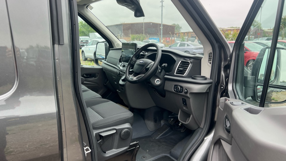 Ford Transit E-350 L3 Rwd 135kW 68kWh H2 Trend Van Auto - Image 6