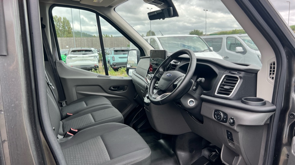 Ford Transit 350 L2 Diesel Fwd 2.0 EcoBlue 130ps H2 Limited Van Auto [8S] [Nav] - Image 6