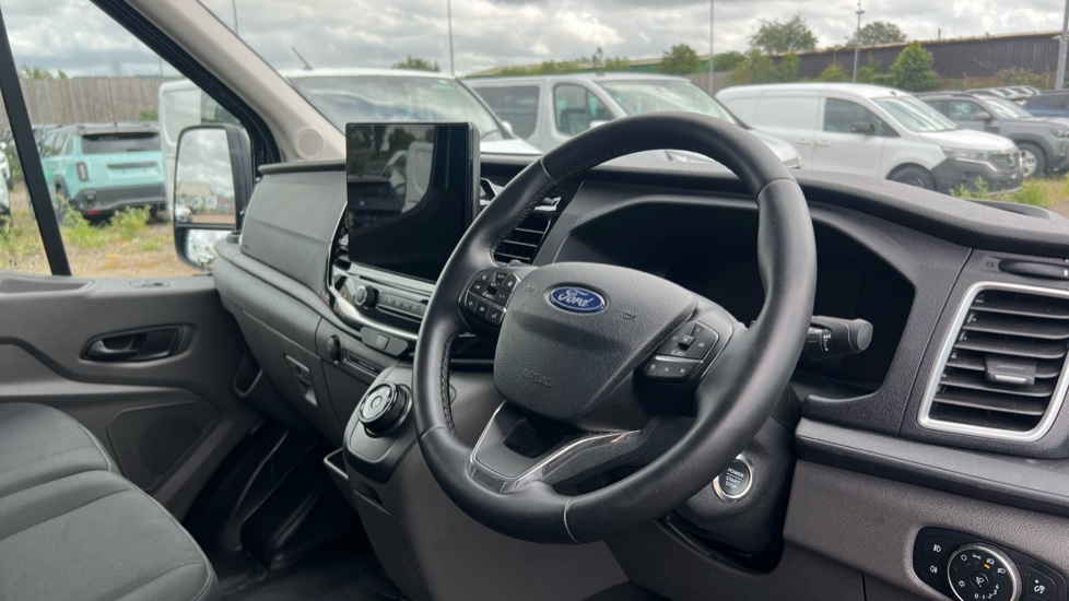 Ford Transit 350 L2 Diesel Fwd 2.0 EcoBlue 130ps H2 Limited Van Auto [8S] [Nav] - Image 16