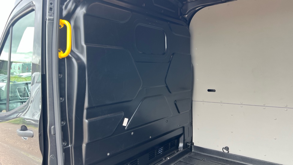 Ford Transit 350 L2 Diesel Fwd 2.0 EcoBlue 130ps H2 Limited Van Auto [8S] [Nav] - Image 18